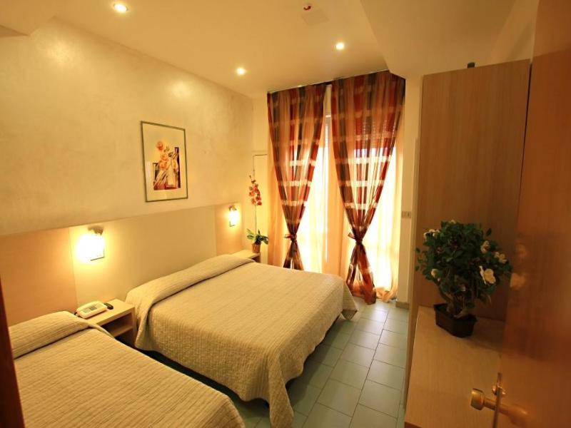 Residence Brown Римини Экстерьер фото